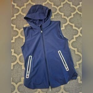 NWT Womens Peter Millar Flex Adapt Full Zip Hooded Vest  Small